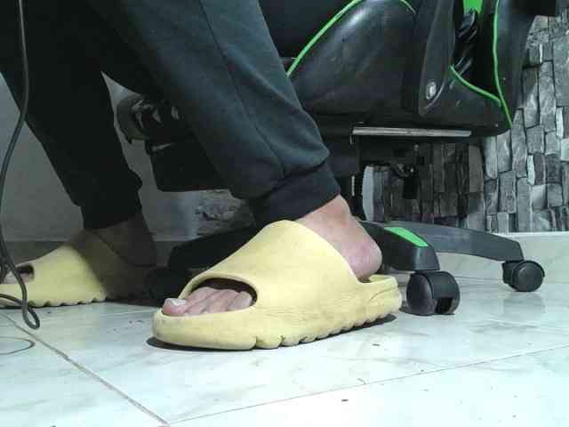 srfindomfeet srfindomfeet