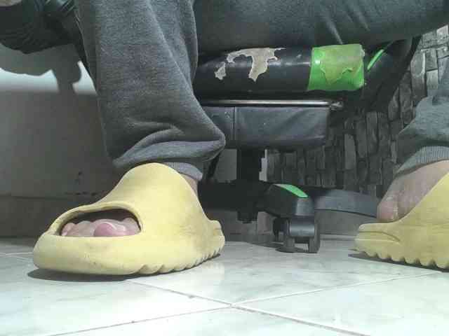 srfindomfeet srfindomfeet