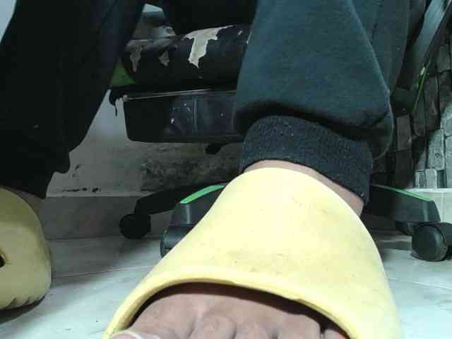 srfindomfeet srfindomfeet