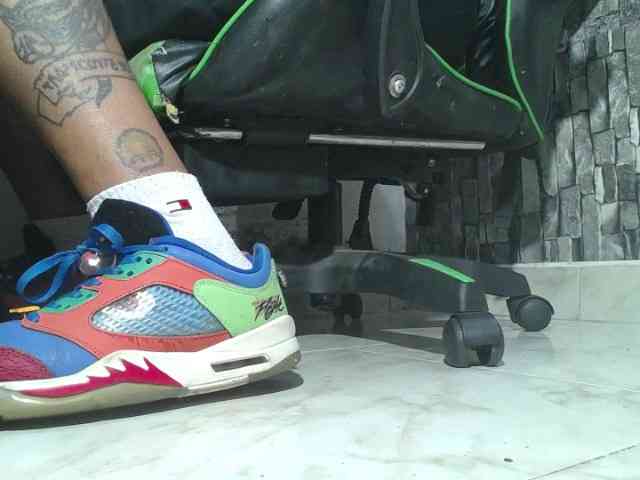 srfindomfeet srfindomfeet