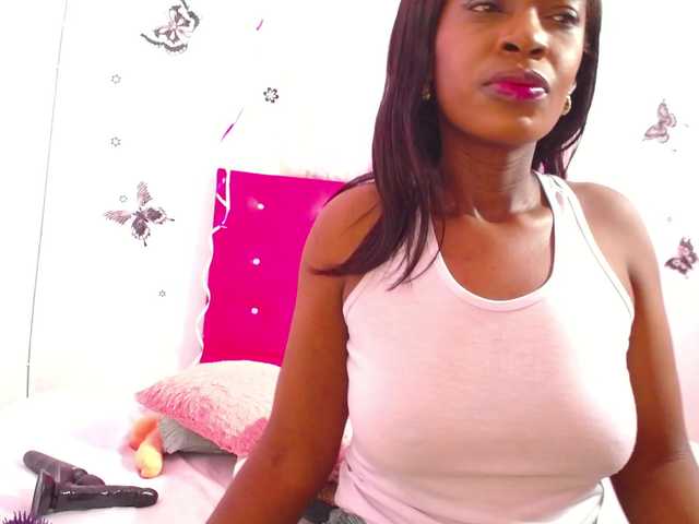 Naugthy-choko's BongaCams show and profile