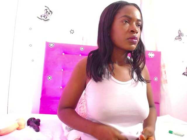 Naugthy-choko webcam bongacams model stream image