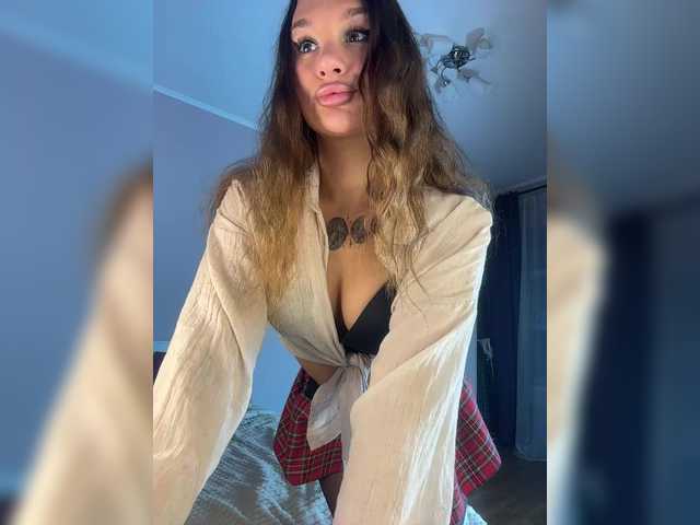 sofi-love's BongaCams show and profile