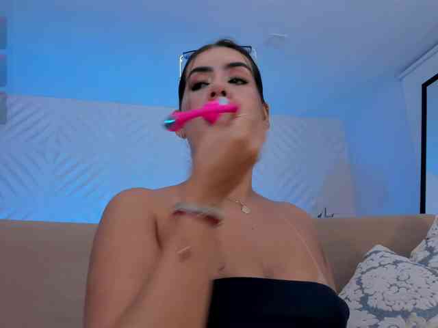 AngelicaVega webcam