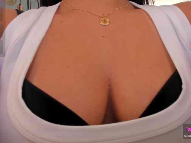 AngelicaVega webcam