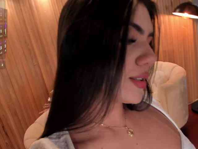 AngelicaVega webcam