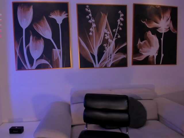 MarianneLane's BongaCams show and profile