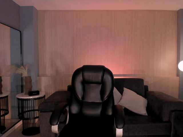 MarianneLane's BongaCams show and profile