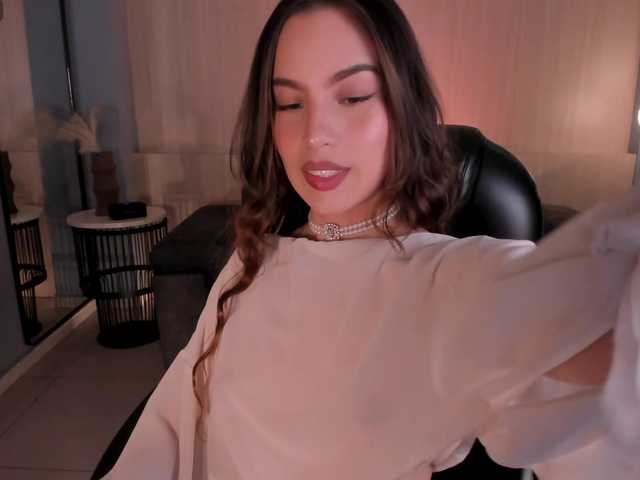 MarianneLane's BongaCams show and profile