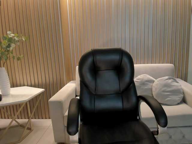 MarianneLane's BongaCams show and profile