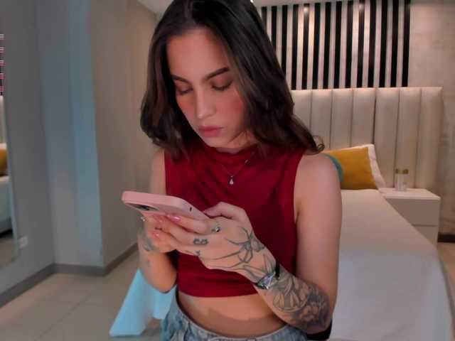 MarianneLane's BongaCams show and profile