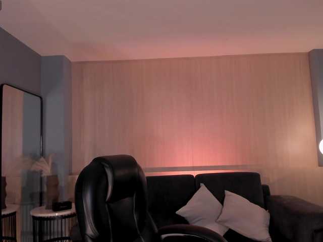 MarianneLane's BongaCams show and profile