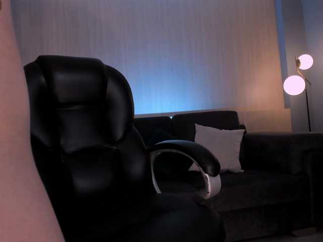 MarianneLane's BongaCams show and profile