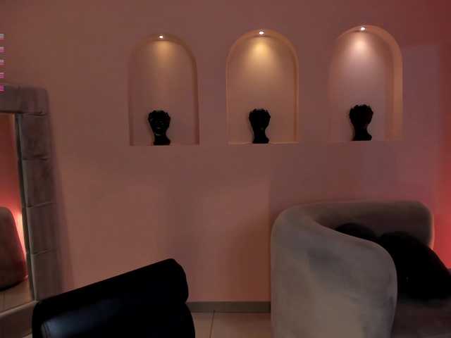 MarianneLane's BongaCams show and profile