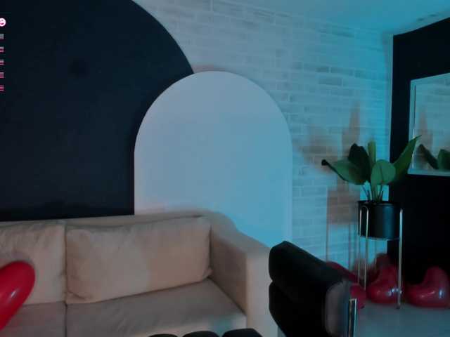 MarianneLane's BongaCams show and profile