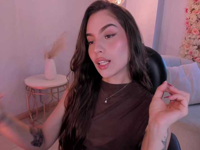 MarianneLane's BongaCams show and profile