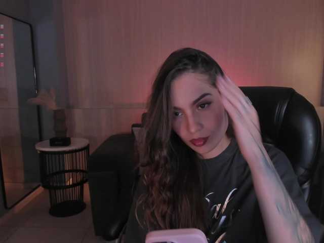 MarianneLane's BongaCams show and profile