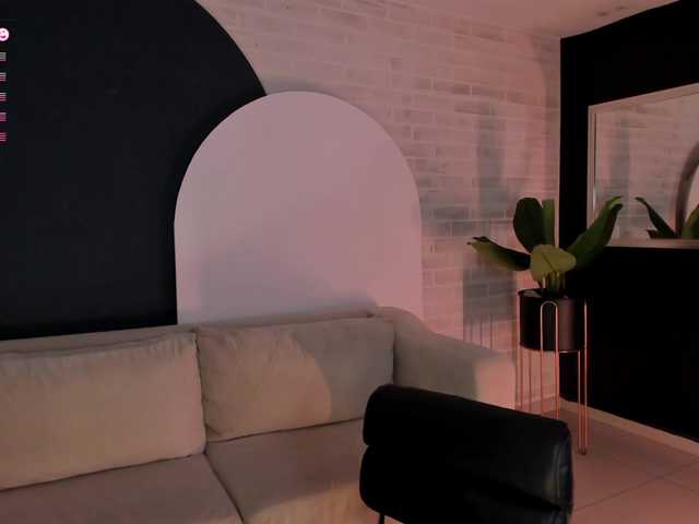 MarianneLane's BongaCams show and profile