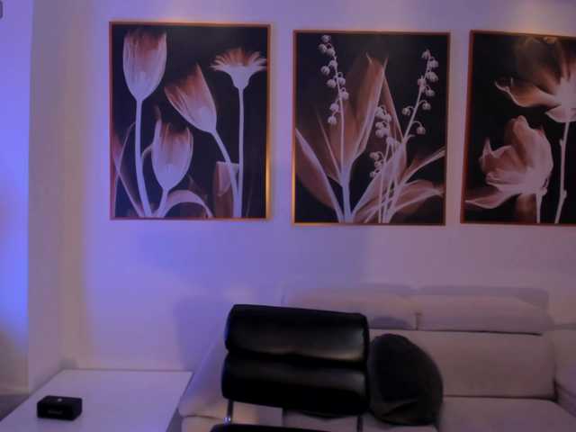 MarianneLane's BongaCams show and profile