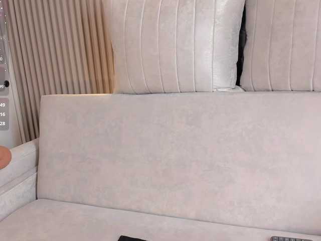 CarolineGrace's BongaCams show and profile