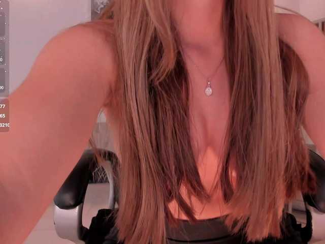 CarolineGrace's BongaCams show and profile