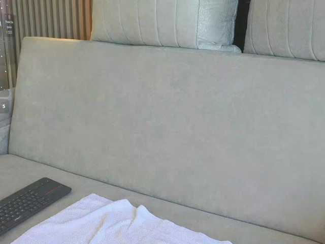 CarolineGrace's BongaCams show and profile