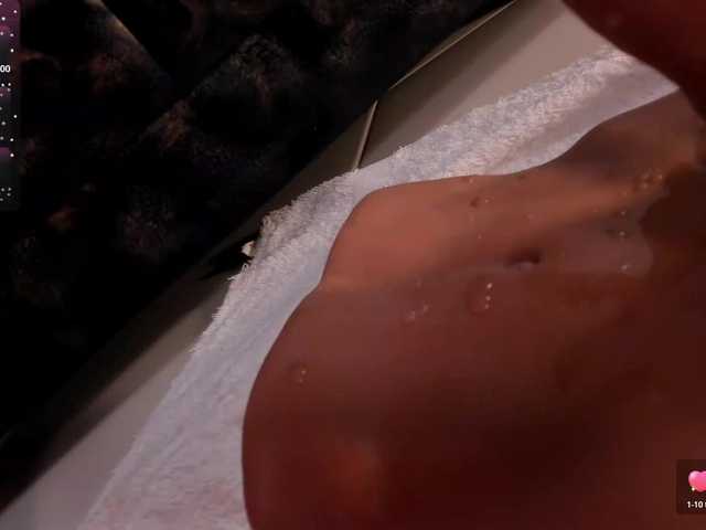 CarolineGrace's BongaCams show and profile