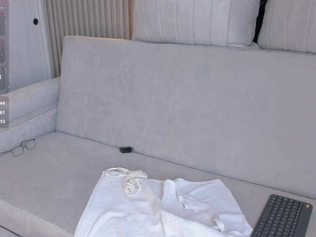 CarolineGrace's BongaCams show and profile