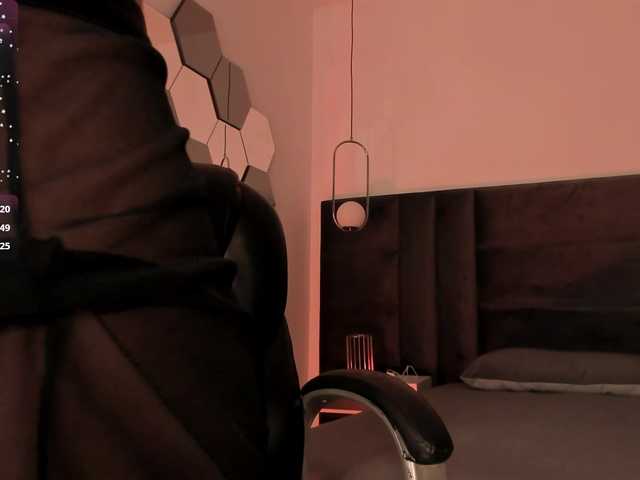 CarolineGrace's BongaCams show and profile