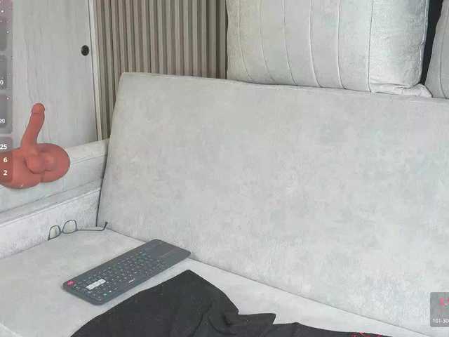 CarolineGrace's BongaCams show and profile