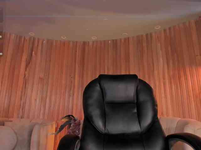 CarolineGrace webcam