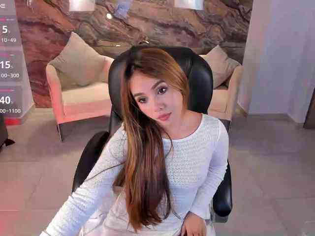 CarolineGrace webcam