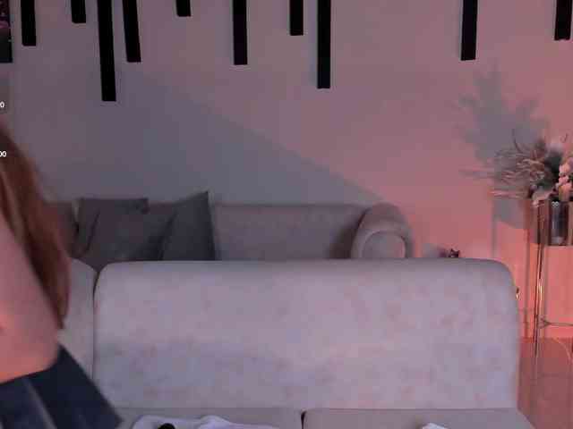 CarolineGrace webcam