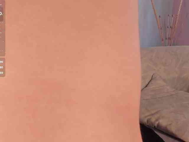 CarolineGrace webcam