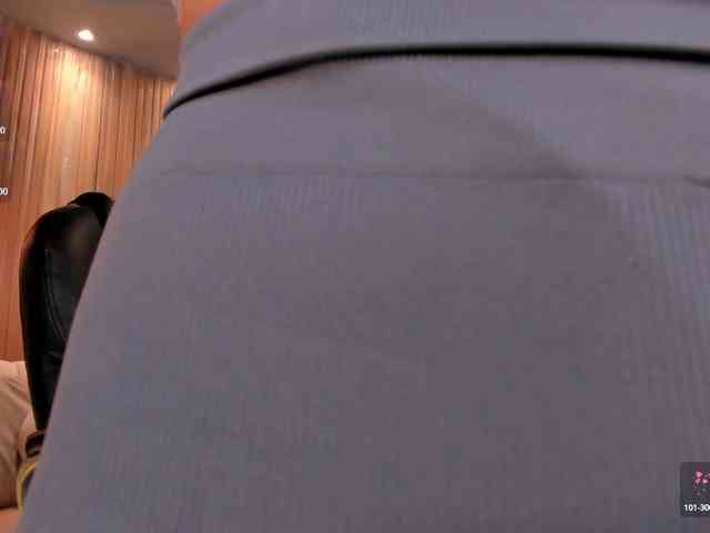 CarolineGrace webcam