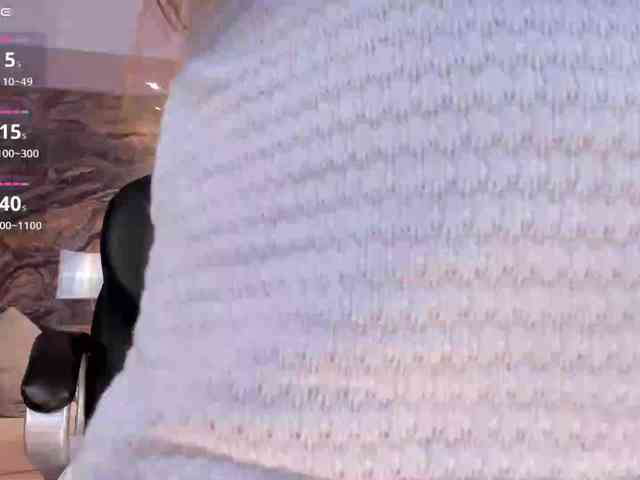 CarolineGrace webcam
