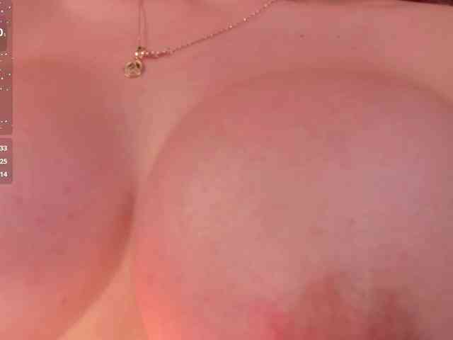 CarolineGrace webcam