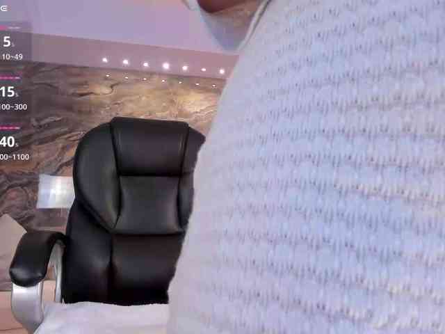 CarolineGrace webcam