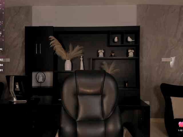 CarolineGrace webcam