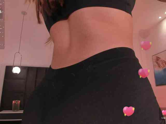 CarolineGrace webcam