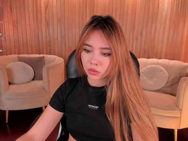CarolineGrace webcam