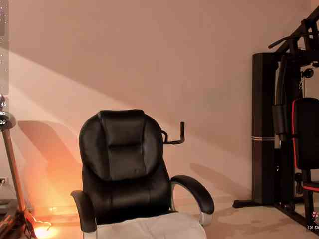 CarolineGrace webcam