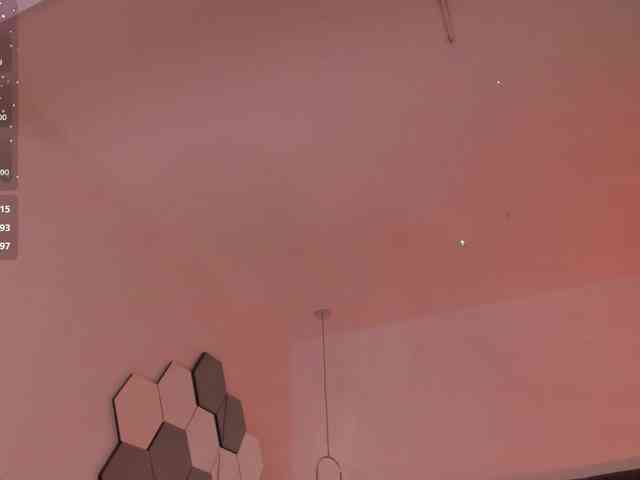 CarolineGrace webcam