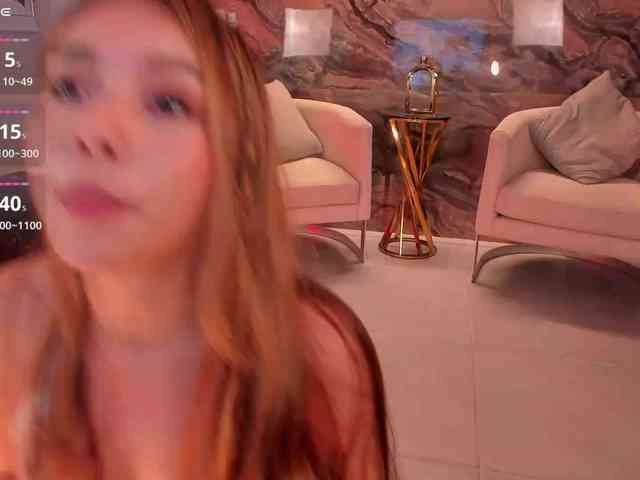 CarolineGrace webcam