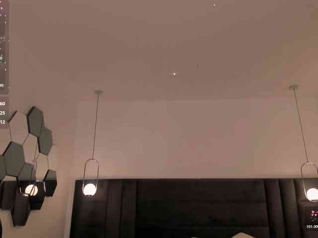 CarolineGrace webcam