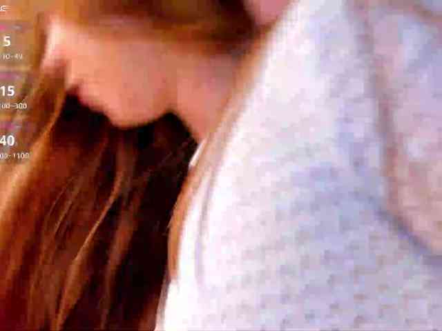 CarolineGrace webcam