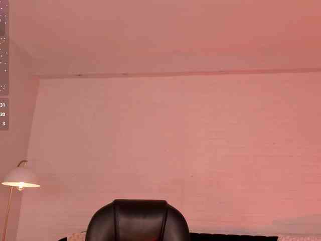 CarolineGrace webcam