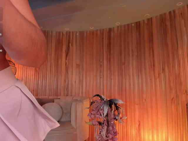 CarolineGrace webcam