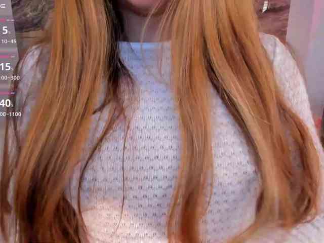 CarolineGrace webcam