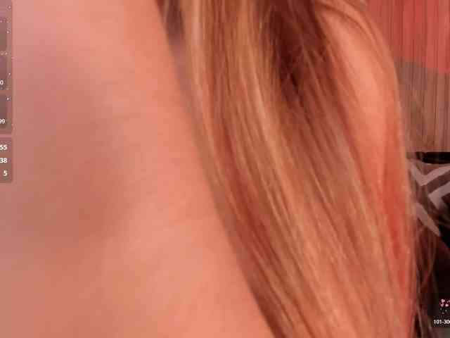 CarolineGrace webcam